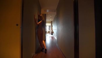 精品流出长腿博主艳照自拍流出，175的身高配上一双大长腿