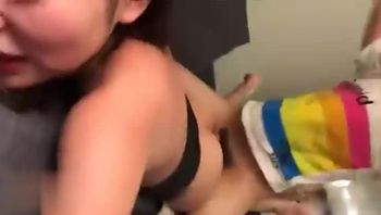 大陆 -富二代家中跟小模特做爱 妈的 超级漂亮 忍不住撸了1