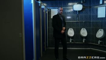 bex.19.08.29.alyssa.reece.you.agreed.to.this