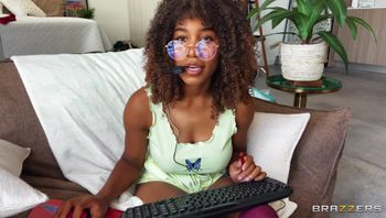 DayWithAPornstar.20.10.17.Jenna.Foxx.1080p