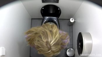 捷克厕拍系列-37-1280x720-2000kbps