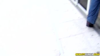 欧美街头搭讪测试系列金钱万能 - 73 - Tantalizing Tan Lines(Raquel)(18.08.2009)