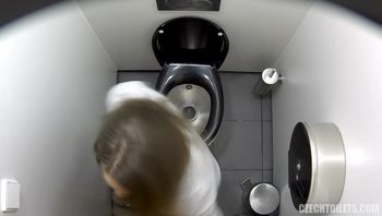 捷克测拍-36-128欧美日光浴室偷拍x720-2000kbps