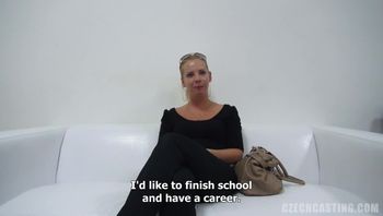 原来美国人也玩直播做爱这一套！-e欧美日光浴室偷拍254-lucie-3425