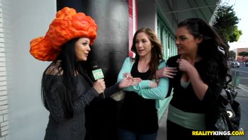 欧美捷克街头搭讪系列 Talks - 163 - Bend Over Booty(Yasmin)(欧美日光浴室偷拍2.12.2013)