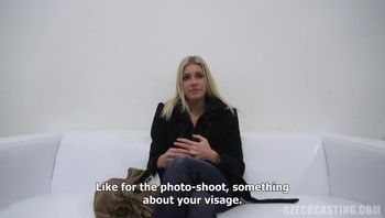 原来美国人也玩直播做爱这一套！-e欧美日光浴室偷拍484-klara-7766