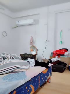 《龟头进洞》泡良探花疫情不敢去外面乱搞只能在家和媳妇搞和看岳父和