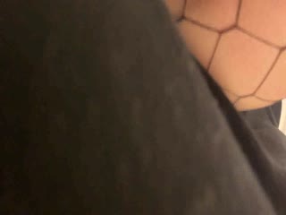 猥琐摄影师酒店迷翻大二兼职美女模特穿上情趣丝袜各种姿势干[高清无&#