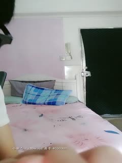 妩媚少妇黑丝连体情趣诱惑在家玩3P，被小哥从床下干到床上各种体位ü