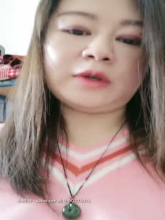 性感孕妇老板娘看着店面都不老实开档情趣装露脸诱惑狼友，跳弹自慰骚