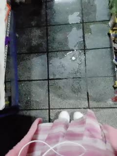 ✿跳蛋历险记✿极品川妹真空跳蛋做美甲在众人面前偷玩太刺激了寸止高