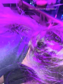 推荐包房里性感职业黑色裙子妹子性感美腿黑丝做在沙发上撅起屁股被扒